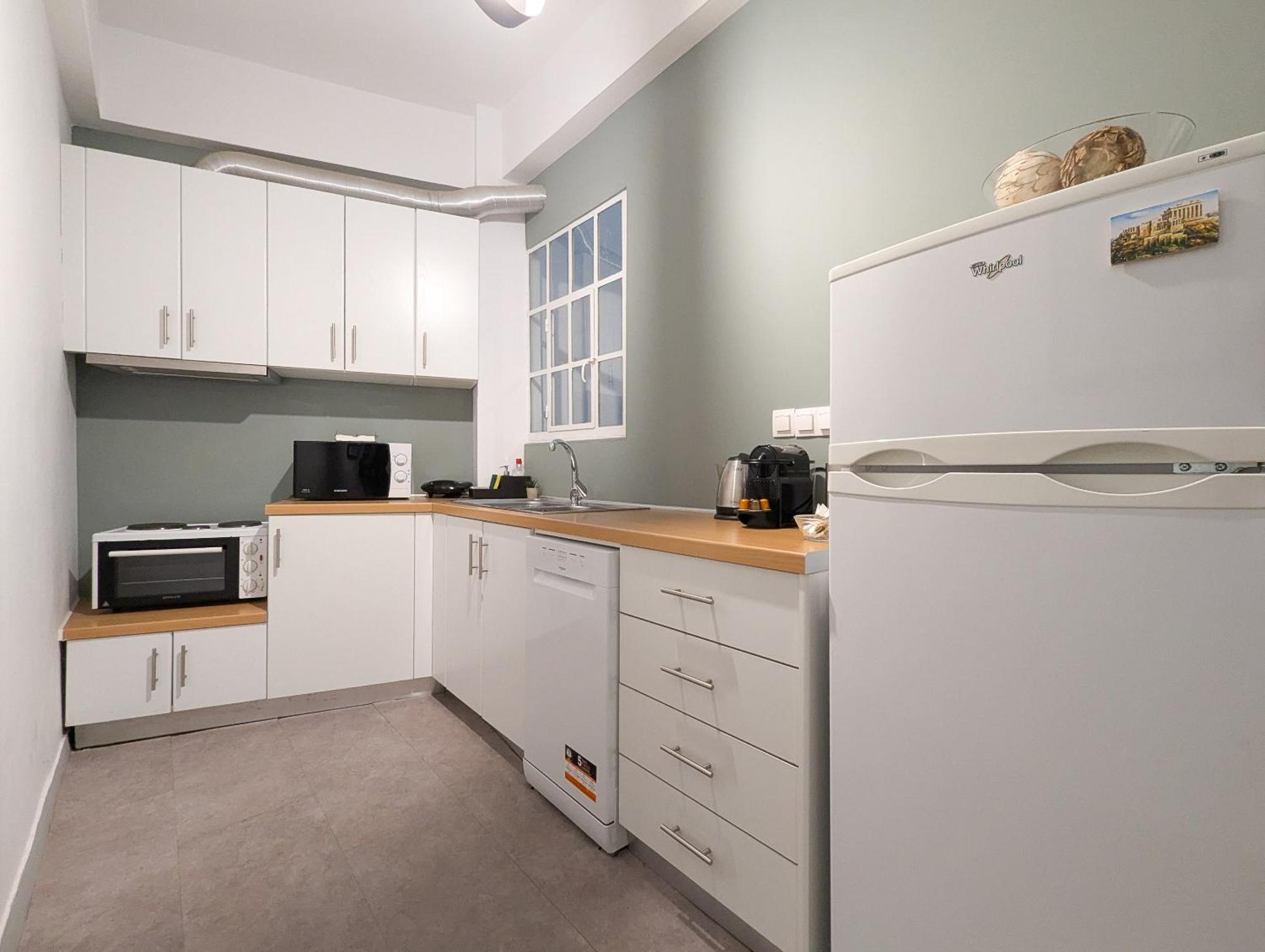 Spacious Apt For 5 Guests Next To Acropolis&Metro Athens Exterior photo