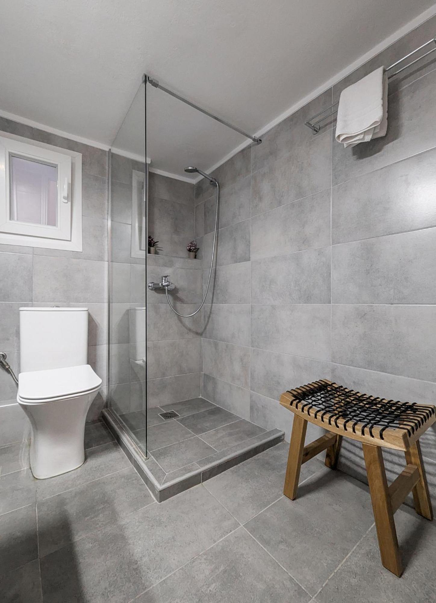 Spacious Apt For 5 Guests Next To Acropolis&Metro Athens Exterior photo